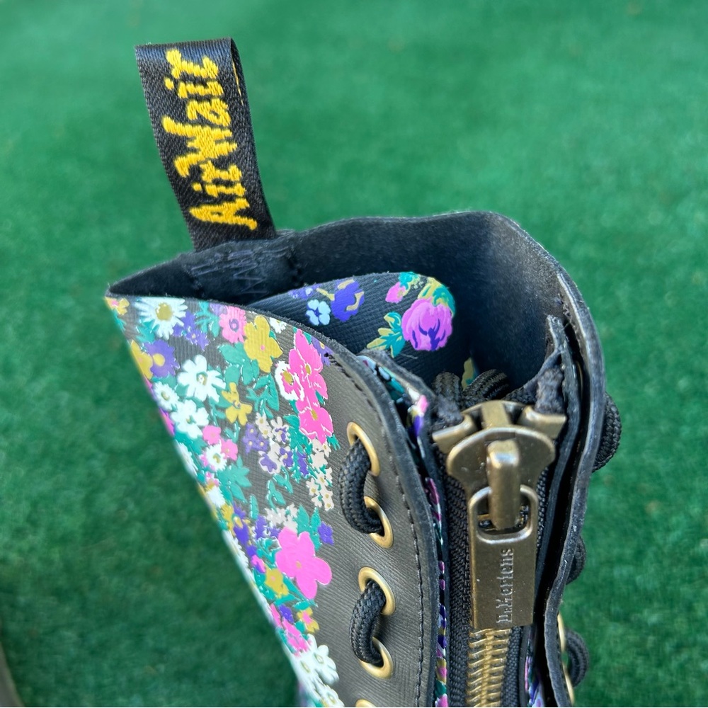 NWT Dr. Martens Sinclair Hi 10 Eye Quad Platform Boot Leather Floral Black 6 - Picture 10 of 14